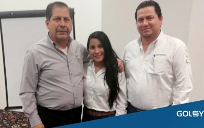 Obteniendo capacitación para continuar mejorando la atención a nuestros clientes