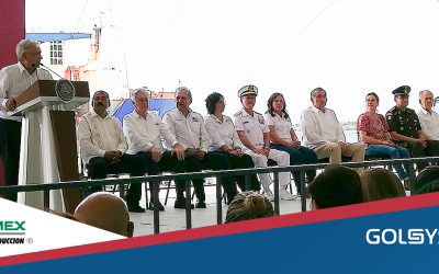 Presentes en la colocación de la primera piedra de la refinería en Dos Bocas